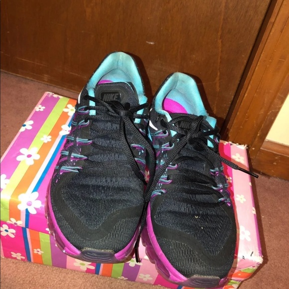 NIKE AIRMAX - Picture 3 of 3